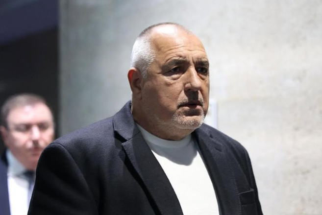 Борисов се появи извънредно и предупреди Радев, след тези думи стана интересно…
